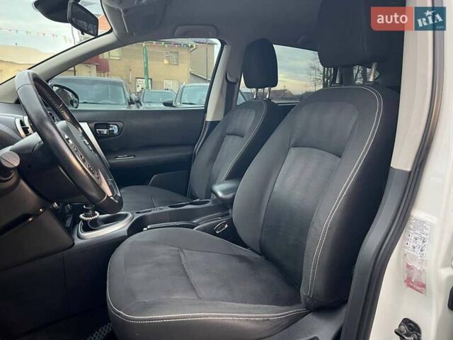 Белый Ниссан Кашкай, объемом двигателя 1.5 л и пробегом 178 тыс. км за 10299 $, фото 17 на Automoto.ua