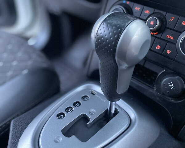 Білий Ніссан Кашкай, об'ємом двигуна 2 л та пробігом 214 тис. км за 11999 $, фото 29 на Automoto.ua