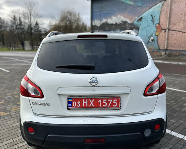 Білий Ніссан Кашкай, об'ємом двигуна 2 л та пробігом 221 тис. км за 9900 $, фото 12 на Automoto.ua