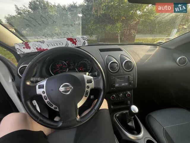 Білий Ніссан Кашкай, об'ємом двигуна 1.5 л та пробігом 220 тис. км за 11000 $, фото 17 на Automoto.ua