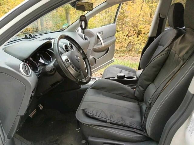 Білий Ніссан Кашкай, об'ємом двигуна 2 л та пробігом 168 тис. км за 9800 $, фото 4 на Automoto.ua