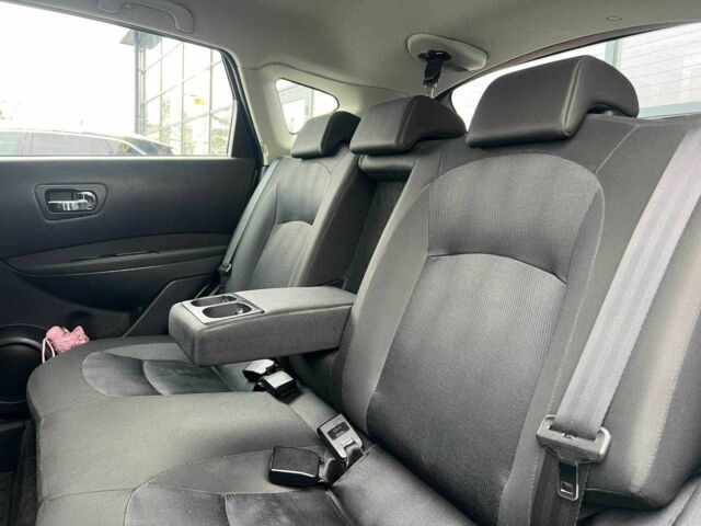 Белый Ниссан Кашкай, объемом двигателя 2 л и пробегом 151 тыс. км за 11300 $, фото 21 на Automoto.ua