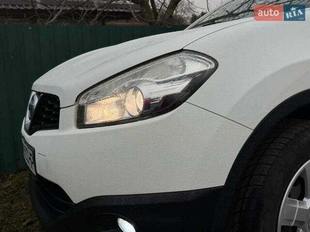 Белый Ниссан Кашкай, объемом двигателя 1.5 л и пробегом 234 тыс. км за 10500 $, фото 9 на Automoto.ua