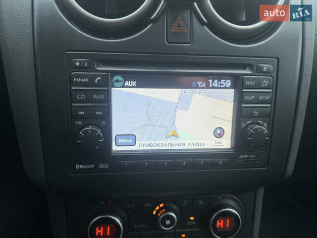 Белый Ниссан Кашкай, объемом двигателя 2 л и пробегом 190 тыс. км за 12000 $, фото 30 на Automoto.ua