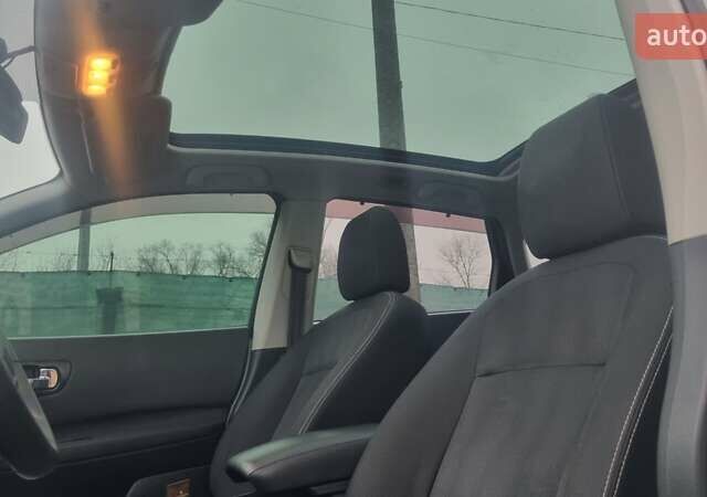 Білий Ніссан Кашкай, об'ємом двигуна 2 л та пробігом 168 тис. км за 11300 $, фото 6 на Automoto.ua