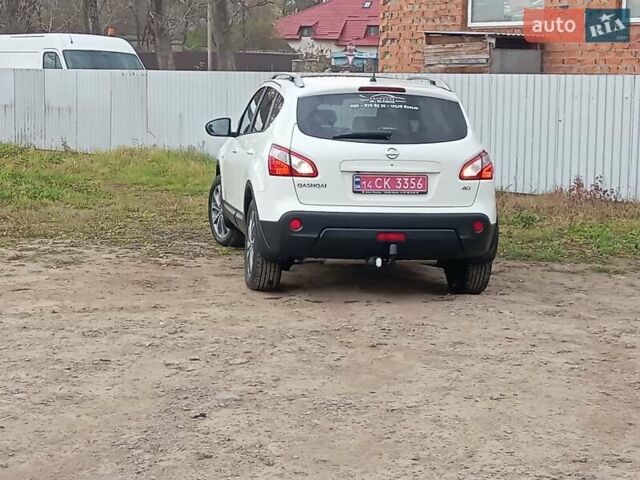 Білий Ніссан Кашкай, об'ємом двигуна 2 л та пробігом 231 тис. км за 11800 $, фото 25 на Automoto.ua