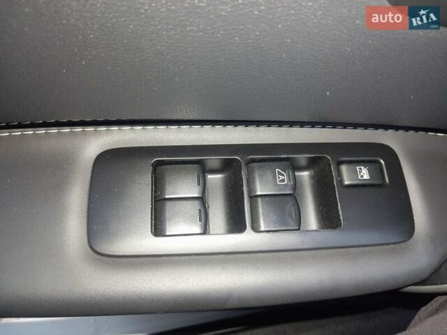 Білий Ніссан Кашкай, об'ємом двигуна 2 л та пробігом 231 тис. км за 11800 $, фото 34 на Automoto.ua