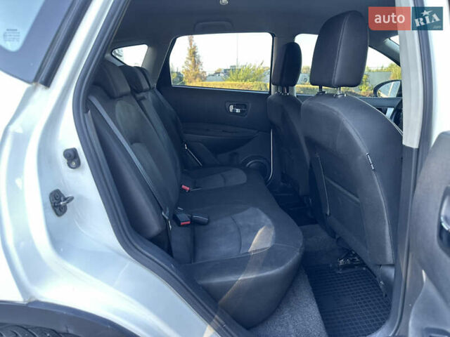 Белый Ниссан Кашкай, объемом двигателя 2 л и пробегом 152 тыс. км за 11400 $, фото 34 на Automoto.ua