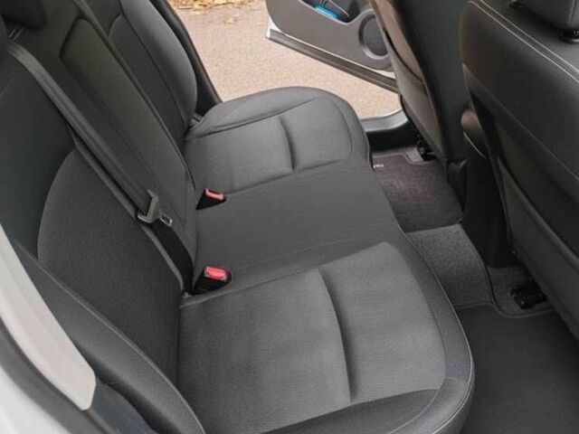 Білий Ніссан Кашкай, об'ємом двигуна 2 л та пробігом 168 тис. км за 9800 $, фото 5 на Automoto.ua