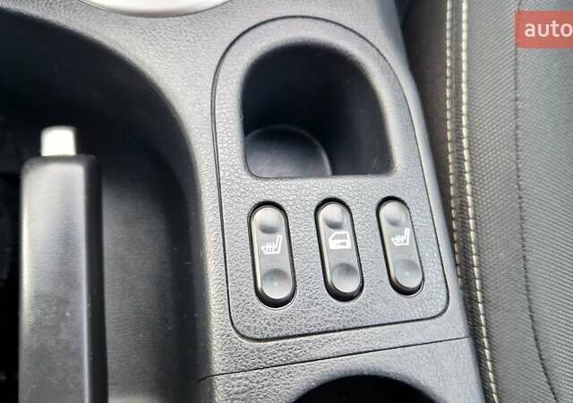 Білий Ніссан Кашкай, об'ємом двигуна 2 л та пробігом 115 тис. км за 9900 $, фото 9 на Automoto.ua