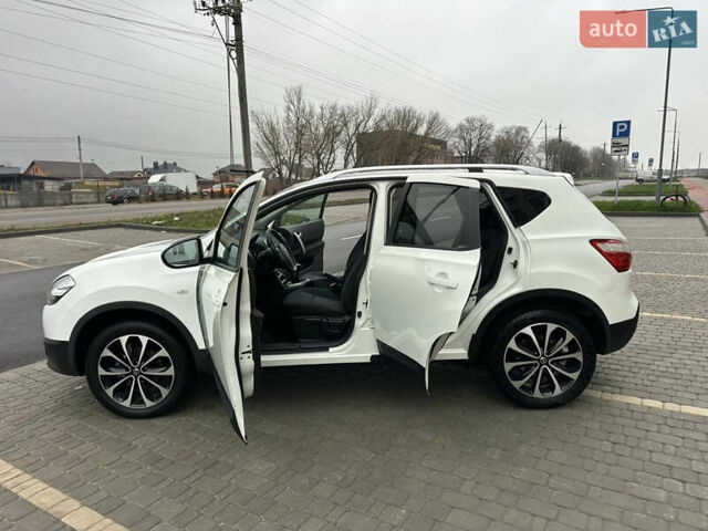 Белый Ниссан Кашкай, объемом двигателя 1.5 л и пробегом 167 тыс. км за 10499 $, фото 33 на Automoto.ua