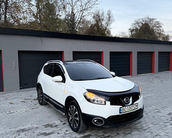 Білий Ніссан Кашкай, об'ємом двигуна 2 л та пробігом 214 тис. км за 11999 $, фото 8 на Automoto.ua