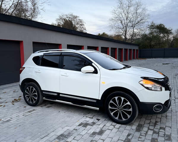 Білий Ніссан Кашкай, об'ємом двигуна 2 л та пробігом 214 тис. км за 11999 $, фото 13 на Automoto.ua