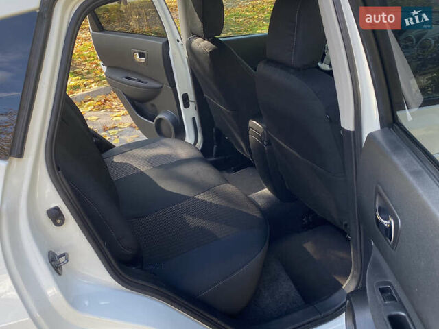 Білий Ніссан Кашкай, об'ємом двигуна 1.5 л та пробігом 194 тис. км за 9500 $, фото 19 на Automoto.ua