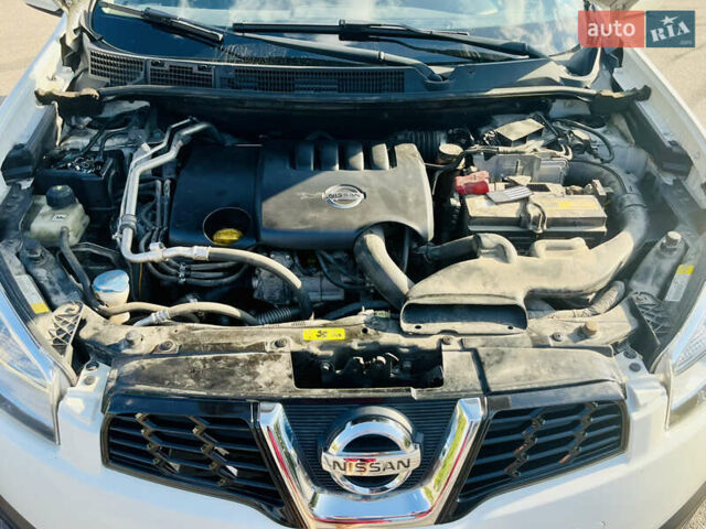 Белый Ниссан Кашкай, объемом двигателя 2 л и пробегом 226 тыс. км за 6400 $, фото 8 на Automoto.ua