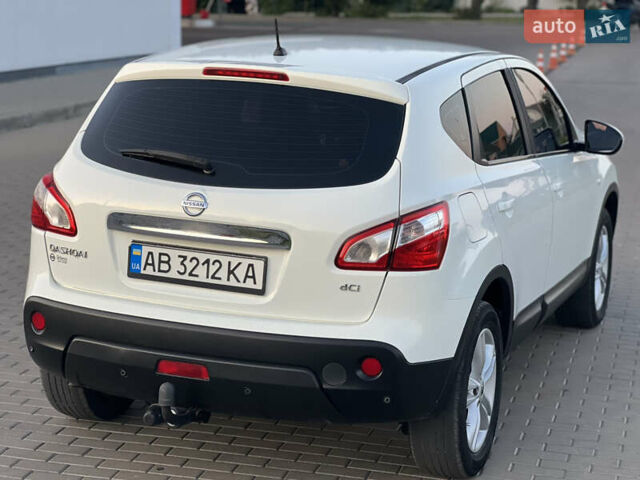 Белый Ниссан Кашкай, объемом двигателя 1.5 л и пробегом 230 тыс. км за 10250 $, фото 13 на Automoto.ua