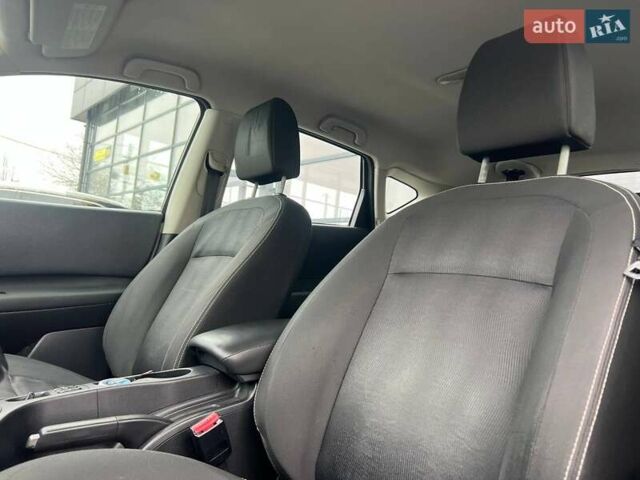 Белый Ниссан Кашкай, объемом двигателя 2 л и пробегом 151 тыс. км за 11300 $, фото 19 на Automoto.ua