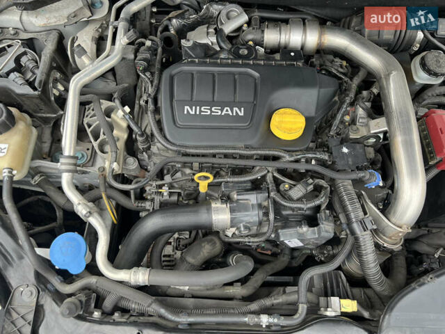 Белый Ниссан Кашкай, объемом двигателя 1.6 л и пробегом 221 тыс. км за 12500 $, фото 14 на Automoto.ua