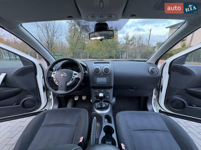 Ниссан Кашкай 2012 в Житомире на Automoto.ua Белый Ниссан Кашкай, объемом двигателя 1.5 л и пробегом 212 тыс. км за 11899 $, фото 35 на Automoto.ua