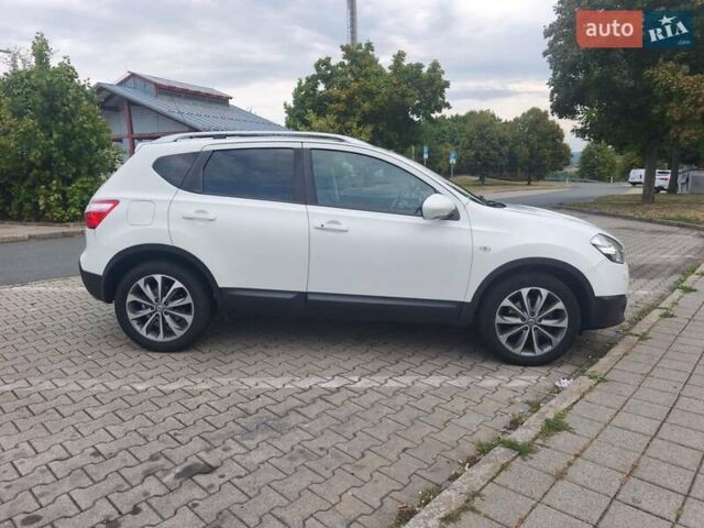 Белый Ниссан Кашкай, объемом двигателя 2 л и пробегом 220 тыс. км за 12999 $, фото 7 на Automoto.ua