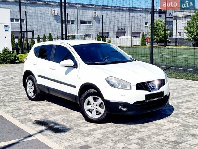 Белый Ниссан Кашкай, объемом двигателя 2 л и пробегом 162 тыс. км за 11899 $, фото 1 на Automoto.ua