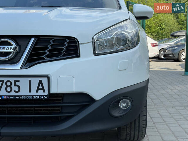 Белый Ниссан Кашкай, объемом двигателя 2 л и пробегом 120 тыс. км за 12955 $, фото 6 на Automoto.ua