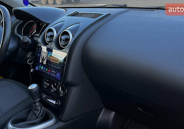 Білий Ніссан Кашкай, об'ємом двигуна 2 л та пробігом 129 тис. км за 13500 $, фото 55 на Automoto.ua