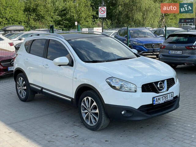 Белый Ниссан Кашкай, объемом двигателя 2 л и пробегом 120 тыс. км за 12955 $, фото 9 на Automoto.ua