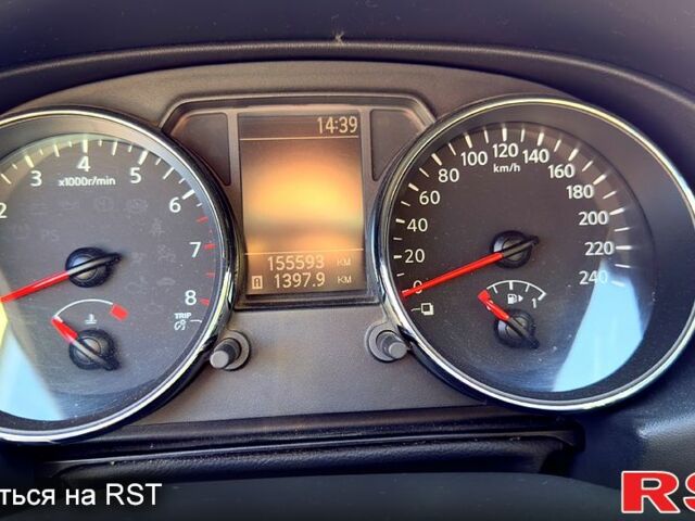 Белый Ниссан Кашкай, объемом двигателя 1.6 л и пробегом 155 тыс. км за 11000 $, фото 7 на Automoto.ua