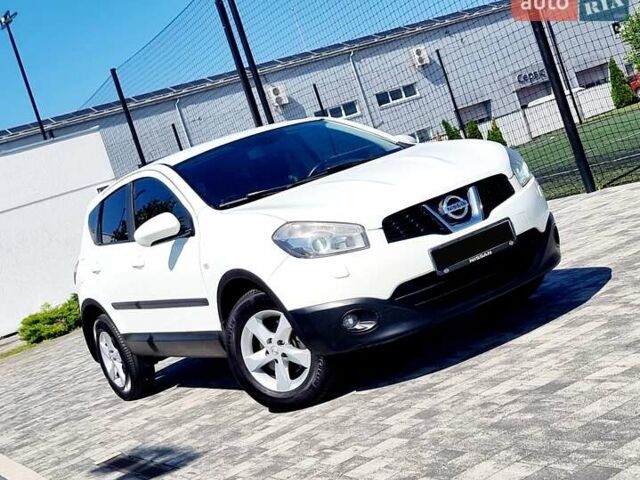 Белый Ниссан Кашкай, объемом двигателя 2 л и пробегом 162 тыс. км за 11899 $, фото 115 на Automoto.ua