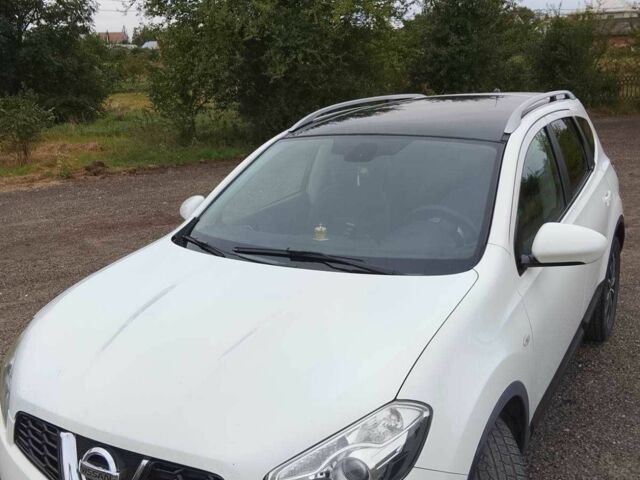 Белый Ниссан Кашкай, объемом двигателя 1.5 л и пробегом 203 тыс. км за 9700 $, фото 7 на Automoto.ua