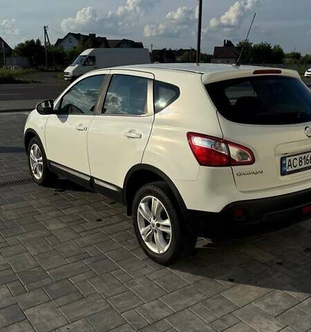 Білий Ніссан Кашкай, об'ємом двигуна 2 л та пробігом 291 тис. км за 12500 $, фото 4 на Automoto.ua