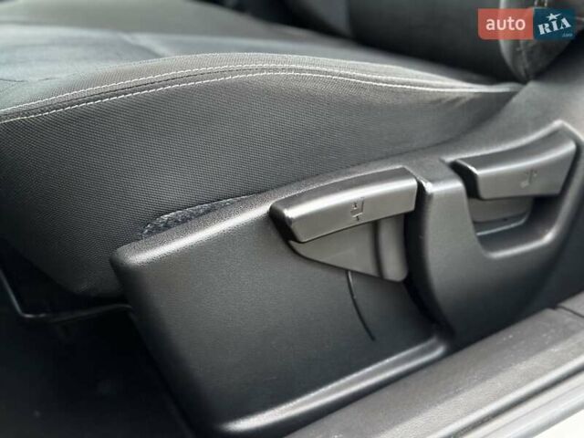 Белый Ниссан Кашкай, объемом двигателя 1.6 л и пробегом 174 тыс. км за 12999 $, фото 102 на Automoto.ua