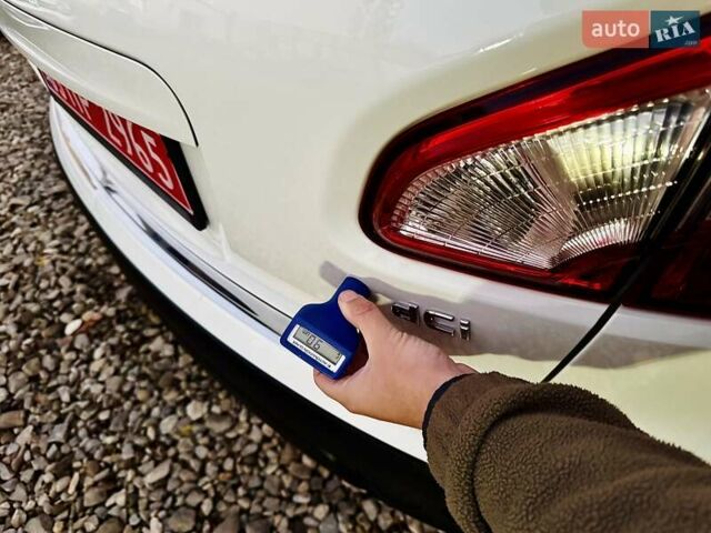 Белый Ниссан Кашкай, объемом двигателя 1.6 л и пробегом 174 тыс. км за 12999 $, фото 148 на Automoto.ua