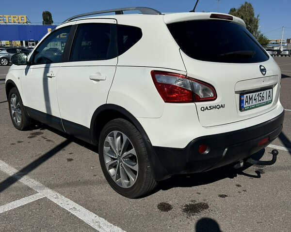 Білий Ніссан Кашкай, об'ємом двигуна 2 л та пробігом 202 тис. км за 11500 $, фото 4 на Automoto.ua