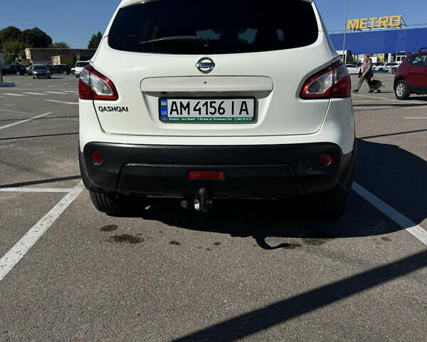 Білий Ніссан Кашкай, об'ємом двигуна 2 л та пробігом 202 тис. км за 11500 $, фото 3 на Automoto.ua