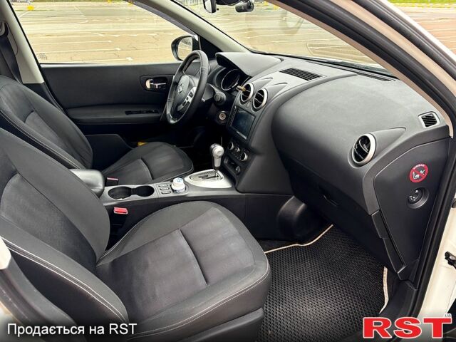 Білий Ніссан Кашкай, об'ємом двигуна 2 л та пробігом 128 тис. км за 11500 $, фото 5 на Automoto.ua