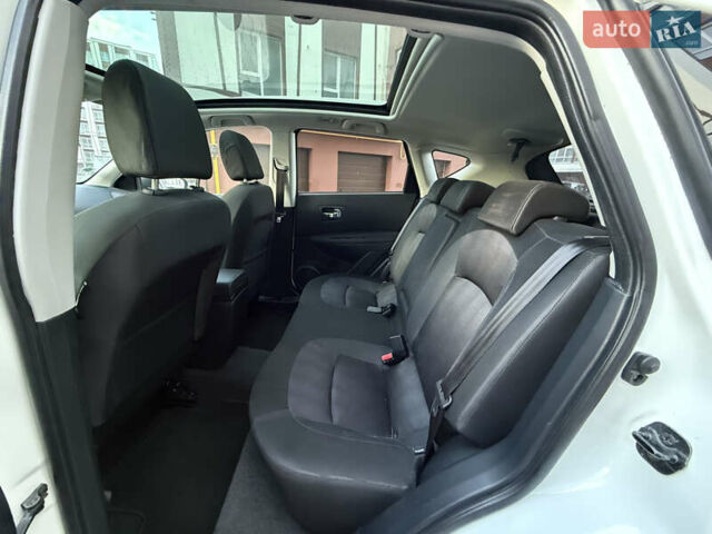 Белый Ниссан Кашкай, объемом двигателя 1.5 л и пробегом 219 тыс. км за 10899 $, фото 3 на Automoto.ua