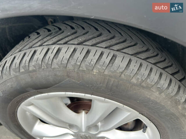 Белый Ниссан Кашкай, объемом двигателя 1.6 л и пробегом 221 тыс. км за 12500 $, фото 12 на Automoto.ua