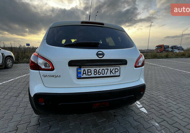 Білий Ніссан Кашкай, об'ємом двигуна 2 л та пробігом 129 тис. км за 13500 $, фото 15 на Automoto.ua