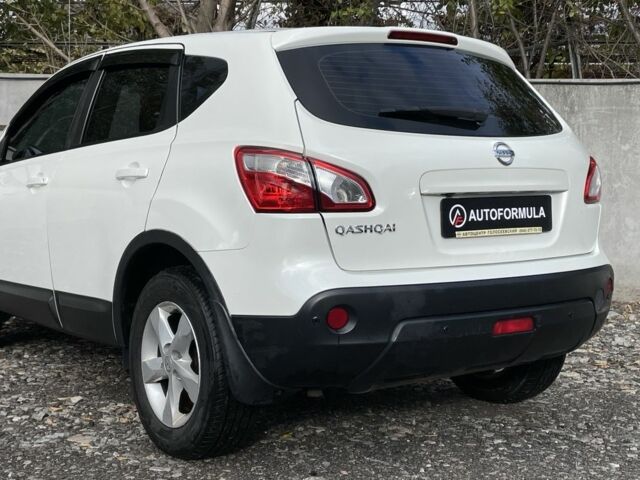 Білий Ніссан Кашкай, об'ємом двигуна 1.6 л та пробігом 156 тис. км за 9790 $, фото 6 на Automoto.ua