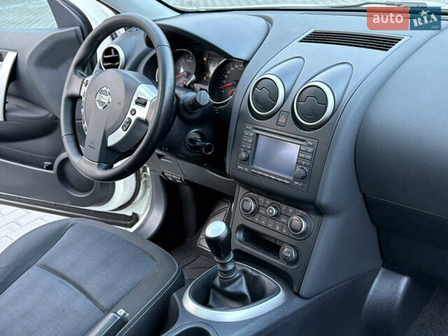 Ниссан Кашкай 2012 в Житомире на Automoto.ua Белый Ниссан Кашкай, объемом двигателя 1.5 л и пробегом 212 тыс. км за 11899 $, фото 42 на Automoto.ua