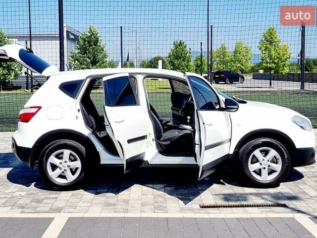 Белый Ниссан Кашкай, объемом двигателя 2 л и пробегом 162 тыс. км за 11899 $, фото 38 на Automoto.ua