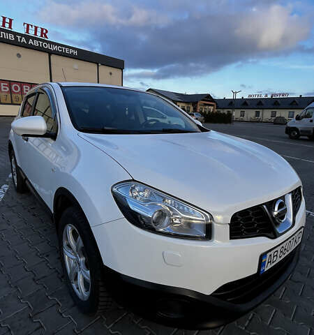 Білий Ніссан Кашкай, об'ємом двигуна 2 л та пробігом 129 тис. км за 13500 $, фото 2 на Automoto.ua