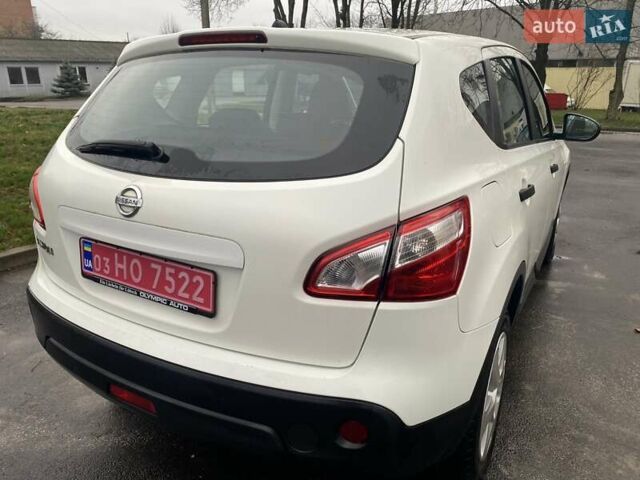 Белый Ниссан Кашкай, объемом двигателя 1.6 л и пробегом 220 тыс. км за 9800 $, фото 7 на Automoto.ua