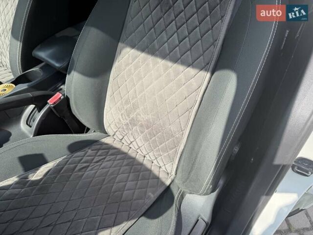 Білий Ніссан Кашкай, об'ємом двигуна 1.46 л та пробігом 237 тис. км за 11111 $, фото 20 на Automoto.ua