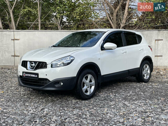 Білий Ніссан Кашкай, об'ємом двигуна 1.6 л та пробігом 156 тис. км за 9990 $, фото 5 на Automoto.ua