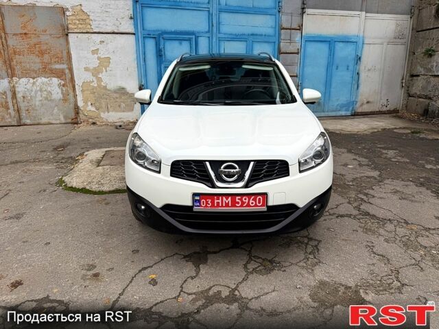 Белый Ниссан Кашкай, объемом двигателя 2 л и пробегом 190 тыс. км за 11700 $, фото 2 на Automoto.ua