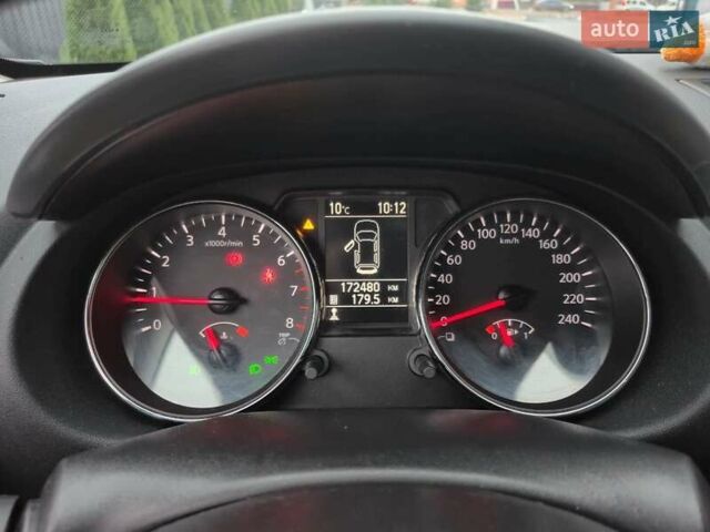 Белый Ниссан Кашкай, объемом двигателя 1.6 л и пробегом 172 тыс. км за 10500 $, фото 6 на Automoto.ua