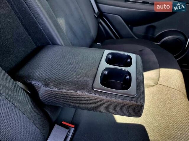 Белый Ниссан Кашкай, объемом двигателя 2 л и пробегом 162 тыс. км за 11899 $, фото 99 на Automoto.ua